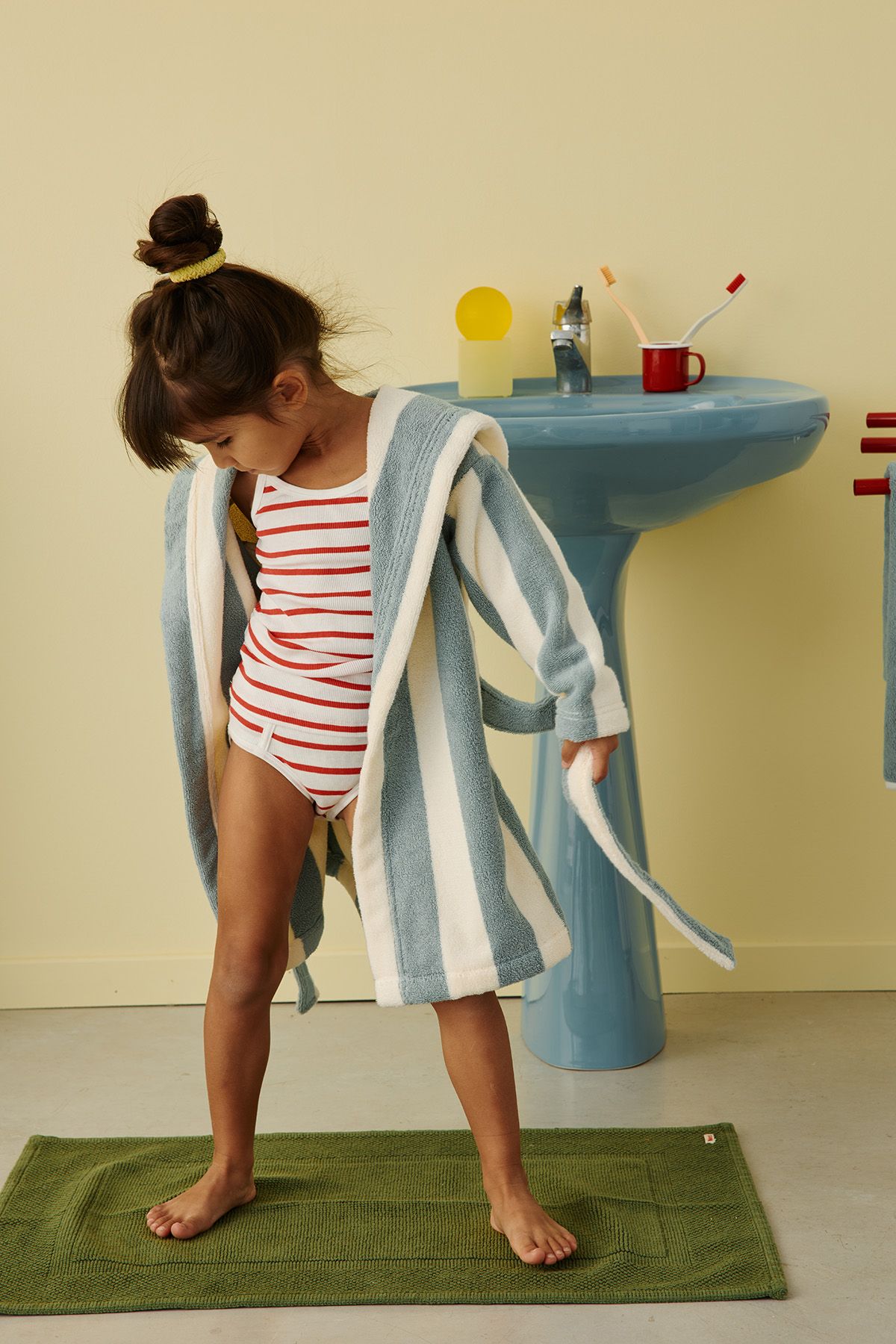 albornoz infantil de rayas en rizo personalizable