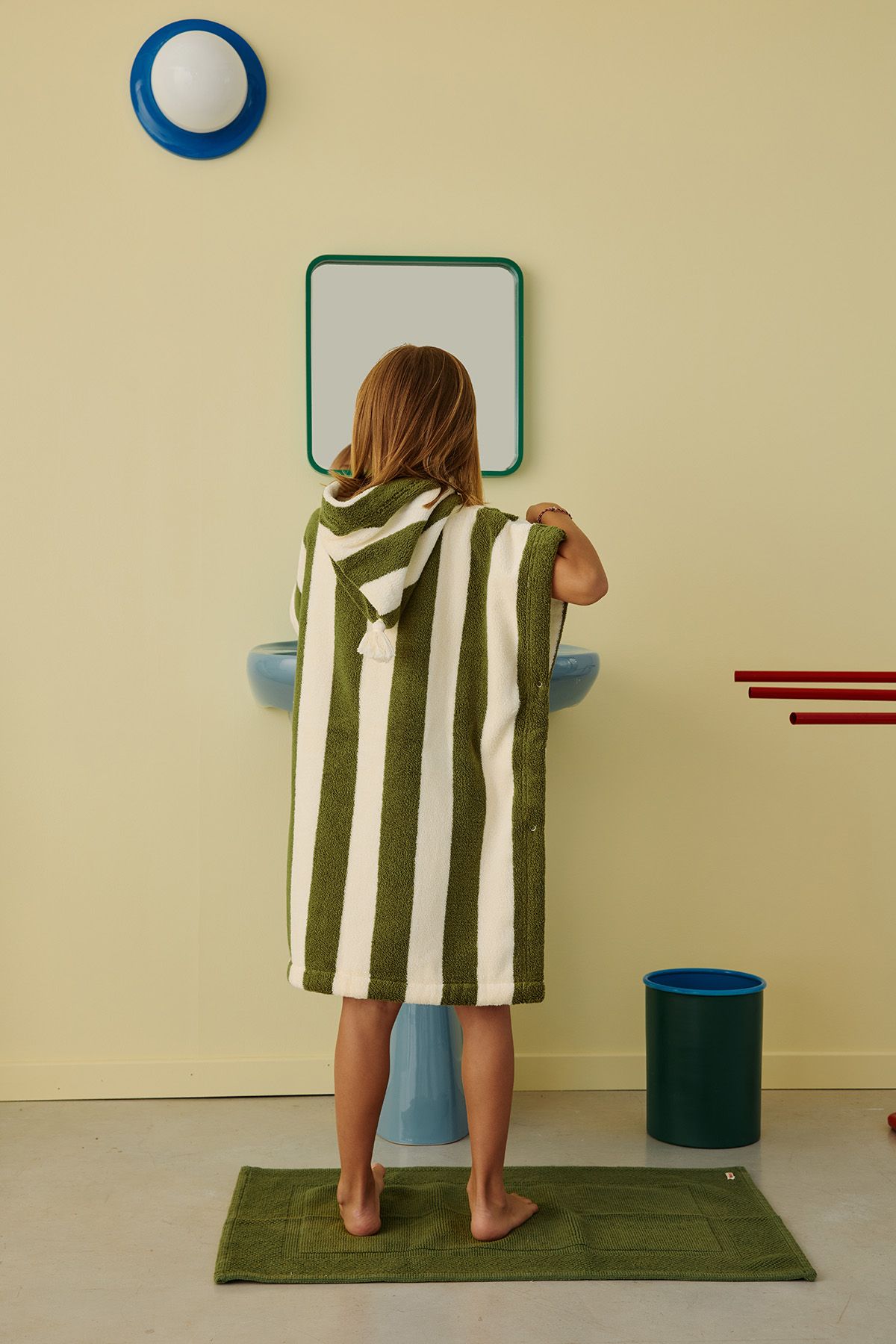 poncho rayé en éponge personnalisable pour enfant
