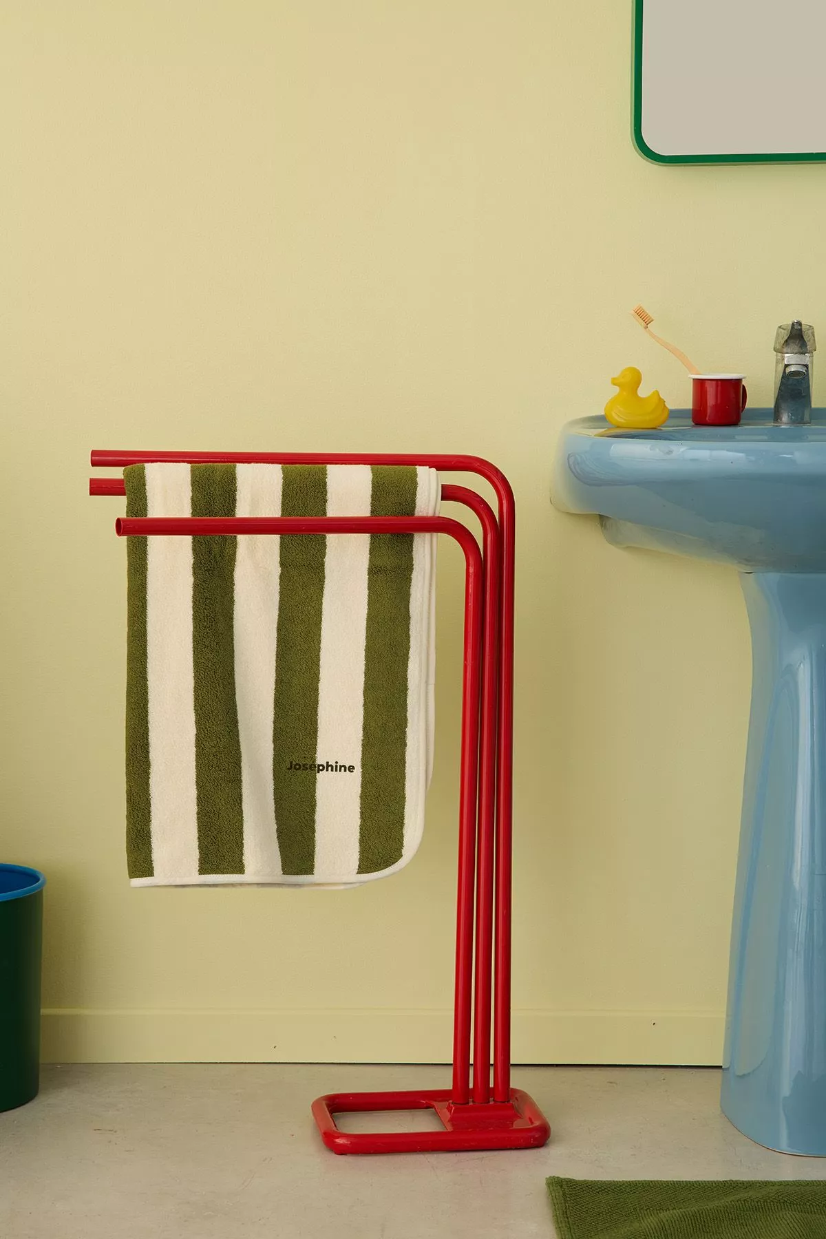 toalla de baño de rizo a rayas personalizable para niños
