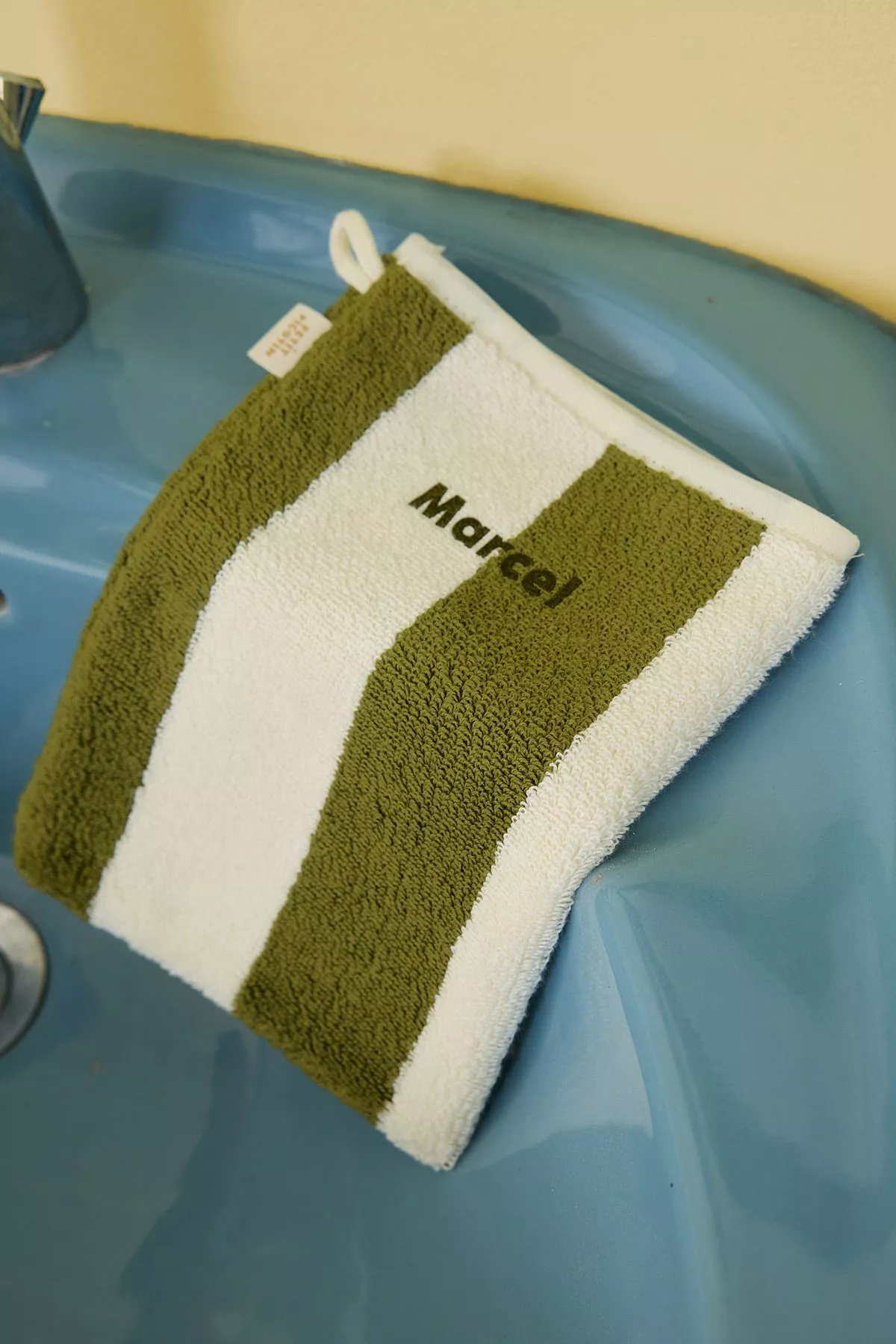 manopla de baño de rizo a rayas personalizable