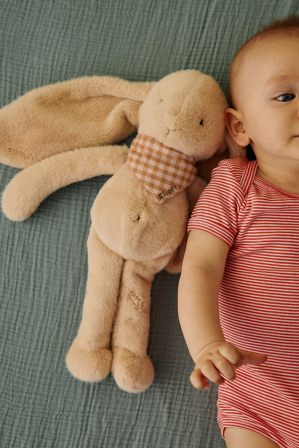 Peluche de apego de conejito para bebé, personalizable, regalo de nacimiento, hecha en Francia