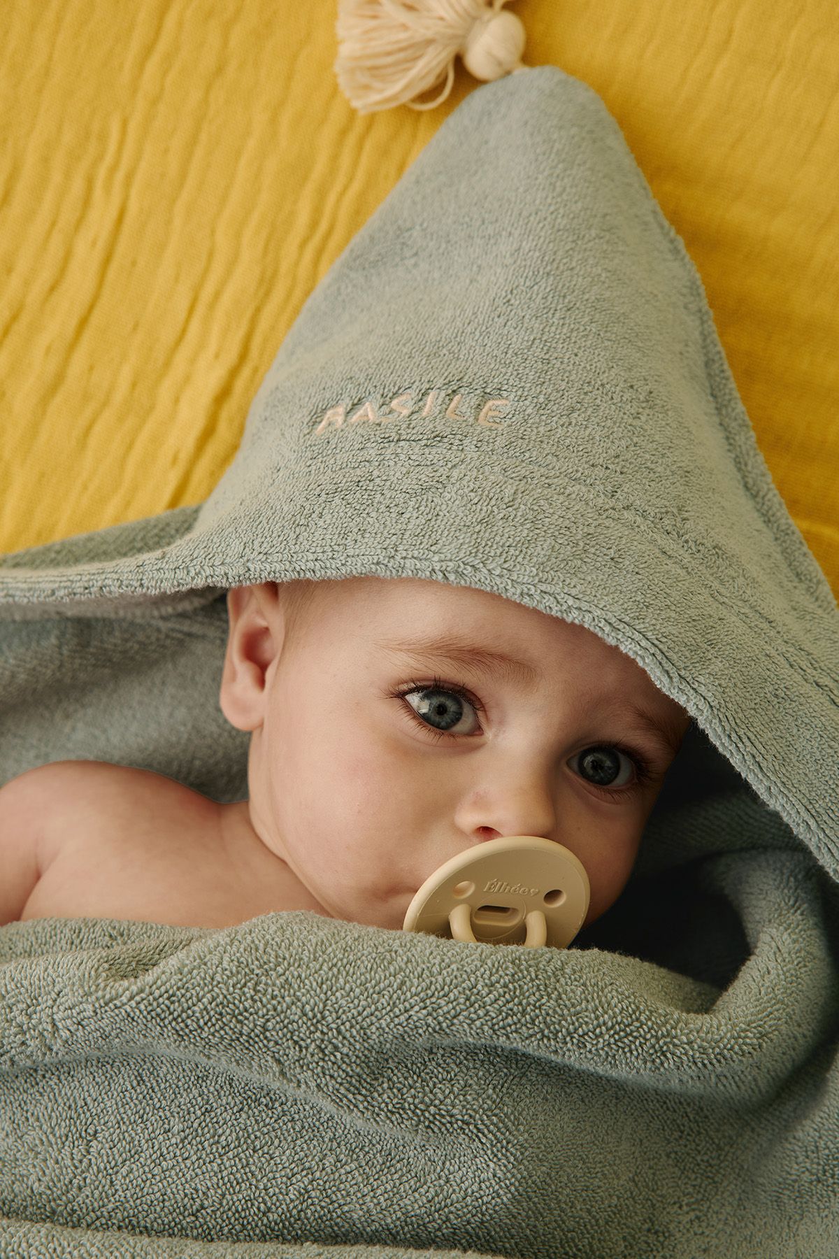 cape de bain bébé personnalisable éponge absorbante et moelleuse