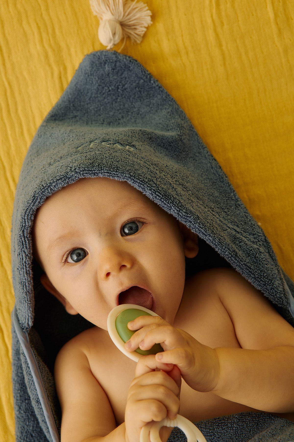 cape de bain bébé personnalisable éponge absorbante et moelleuse