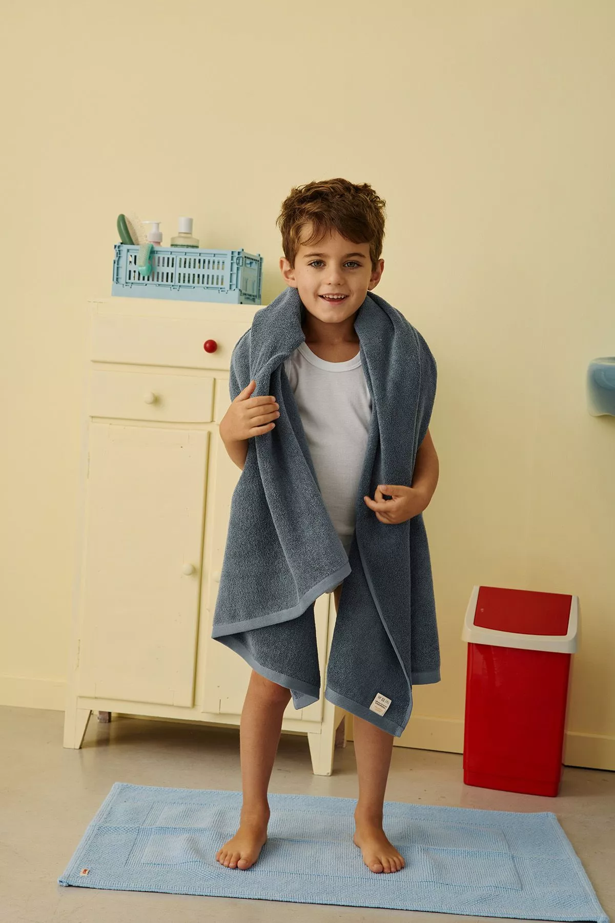 serviette de toilette et bain éponge personnalisable pour enfant