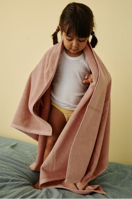 serviette de toilette et bain éponge personnalisable pour enfant