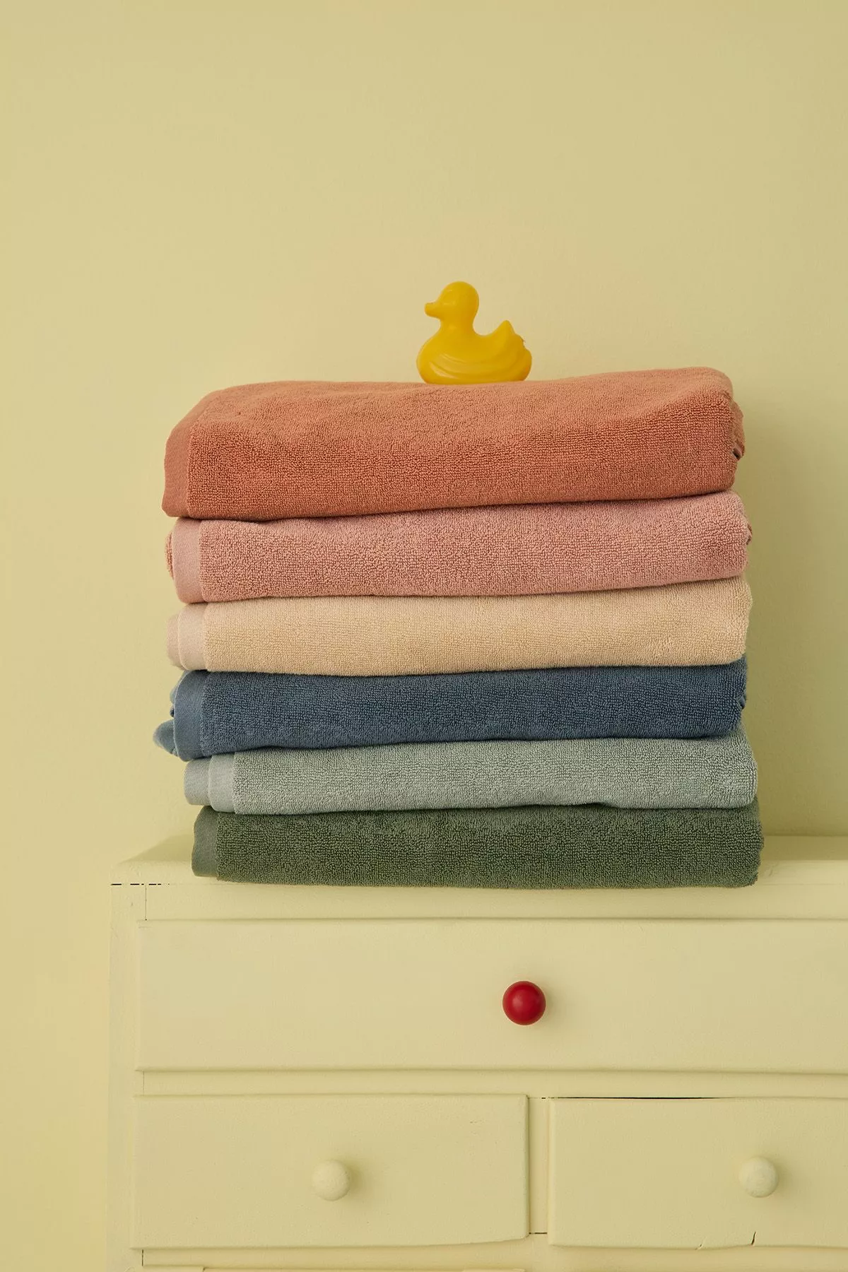 serviette de toilette et bain éponge personnalisable pour enfant