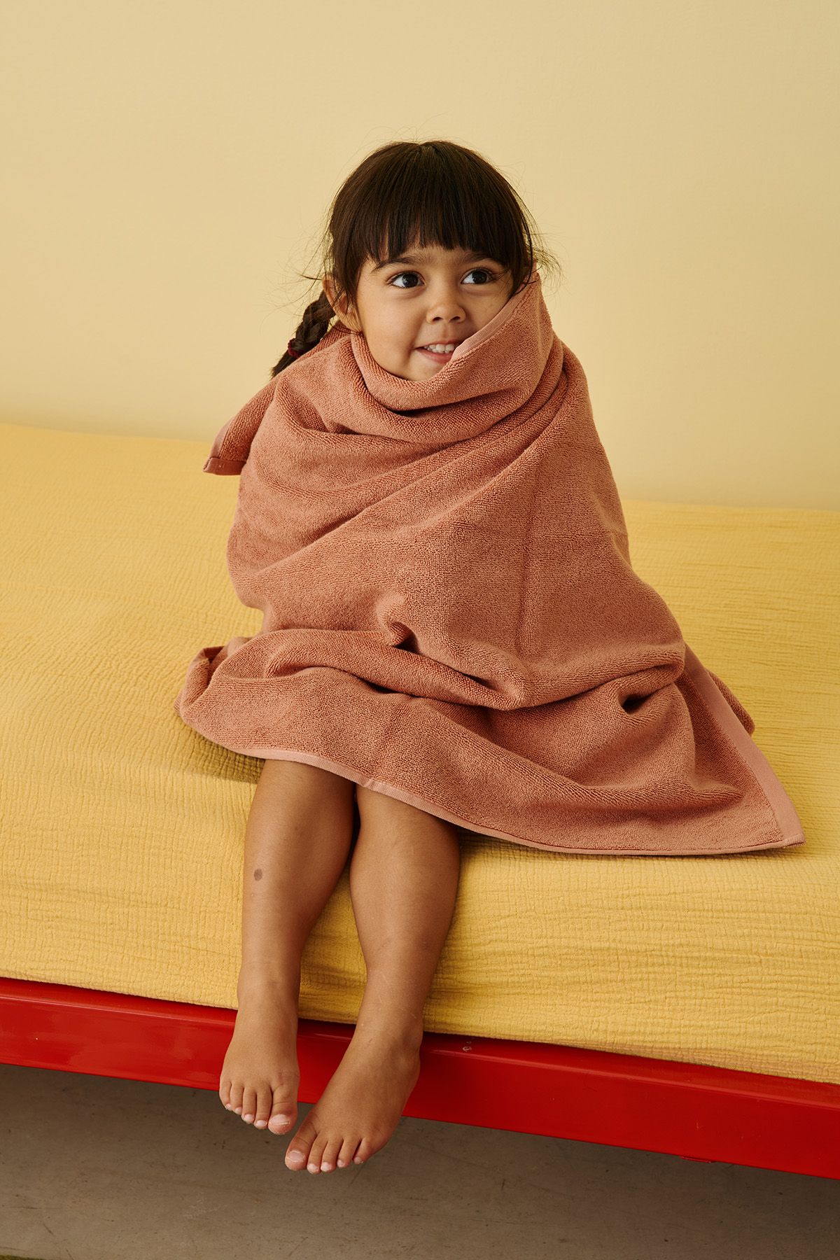 serviette de toilette et bain éponge personnalisable pour enfant