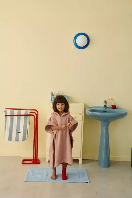 poncho enfant personnalisable pour bain et plage éponge moelleuse