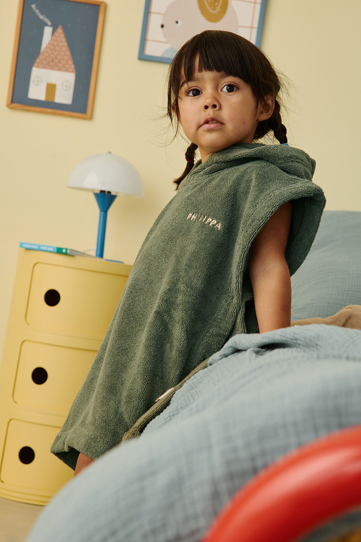 poncho enfant personnalisable pour bain et plage éponge moelleuse