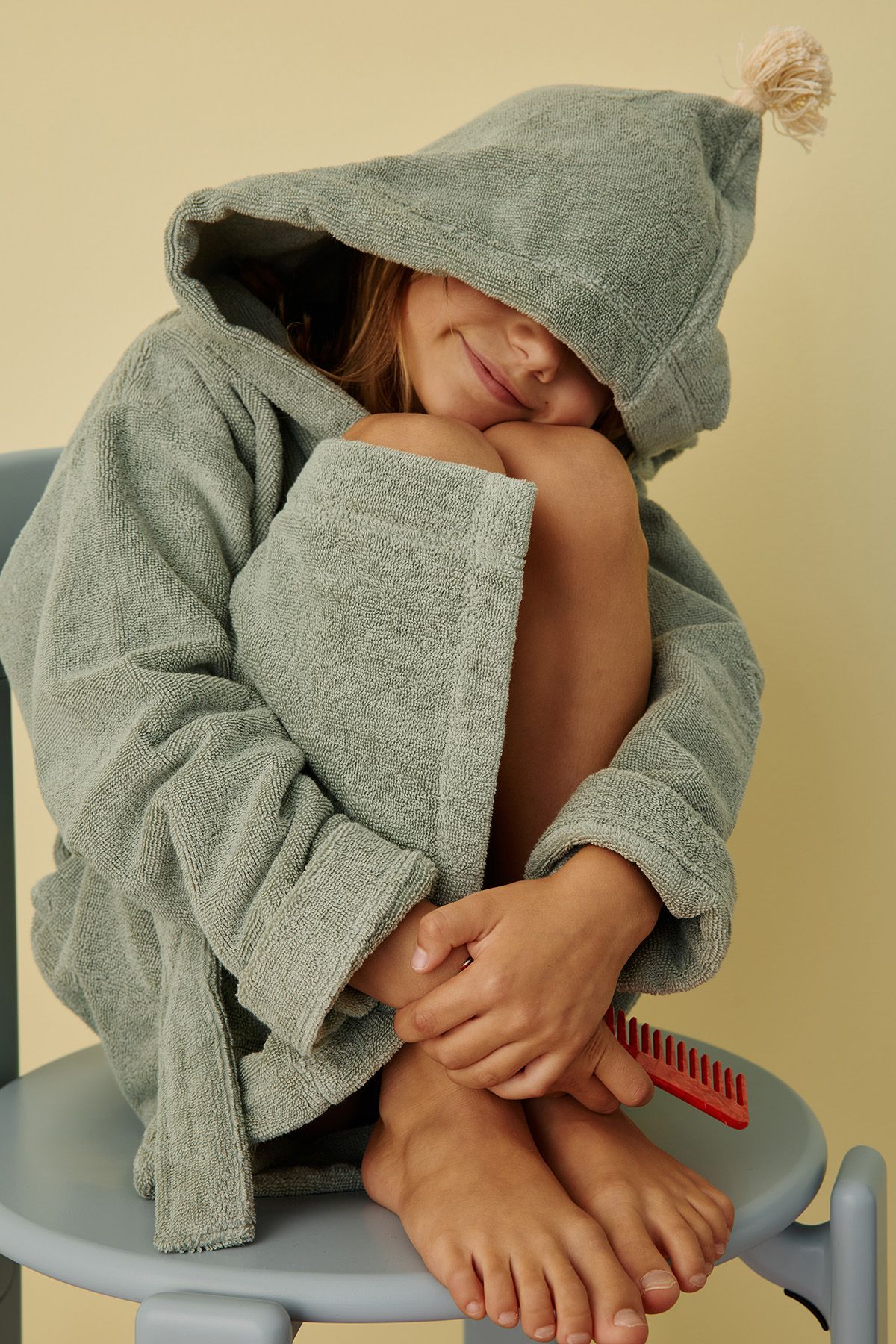 Personalizable kids’ bathrobe in soft terry cloth