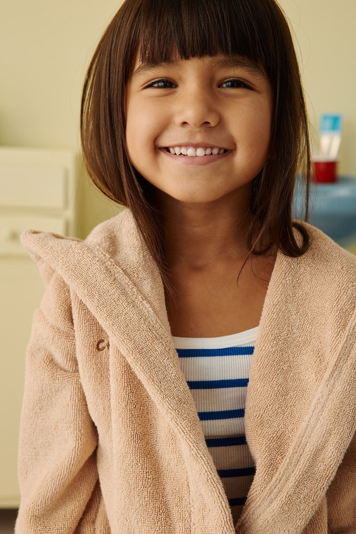 Personalizable kids’ bathrobe in soft terry cloth