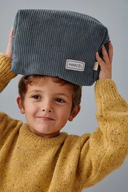 Neceser personalizado de pana para bebés, niños y padres