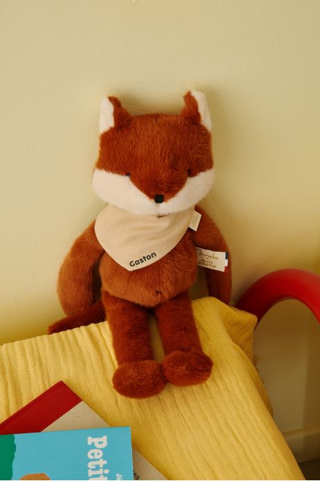 Personalized solid-color cotton scarf for a baby or child's plush toy