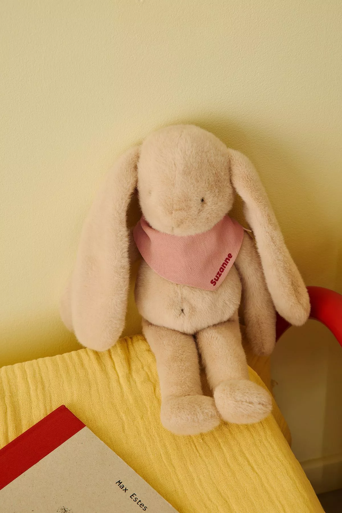Personalized solid-color cotton scarf for a baby or child's plush toy