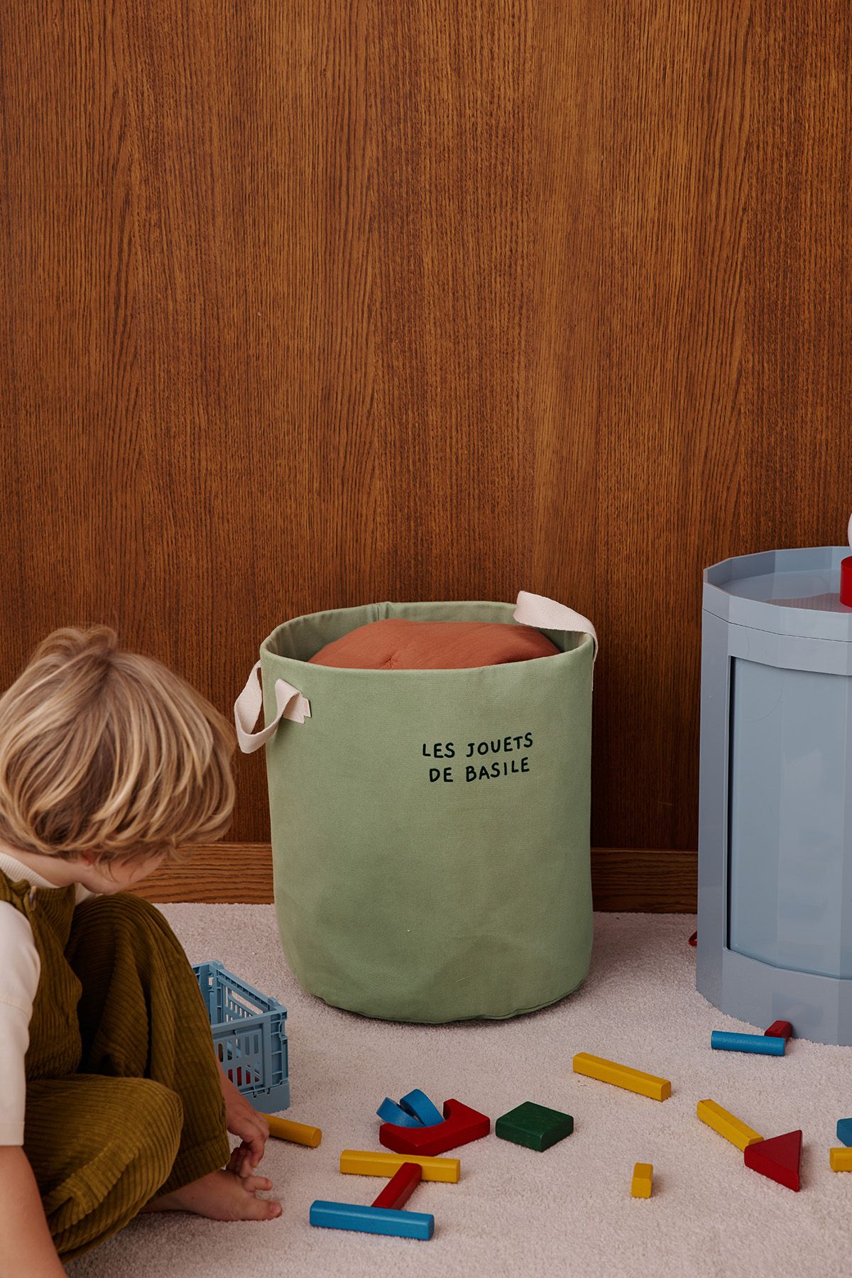 Personalizable toy storage basket in heavyweight cotton