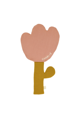 personalizable linen flower wall decor for nurseries and kids’ rooms