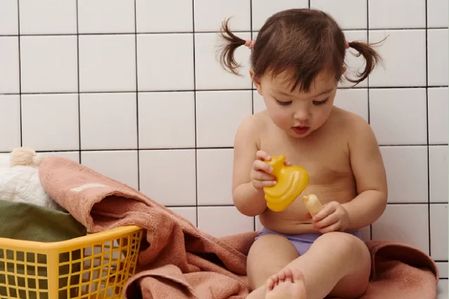 Petite cape de bain éponge personnalisée