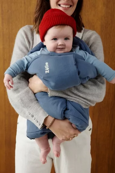 bébé dans lange petit picotin personnalisé 