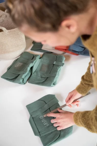 trousse de toilette à personnaliser en lin