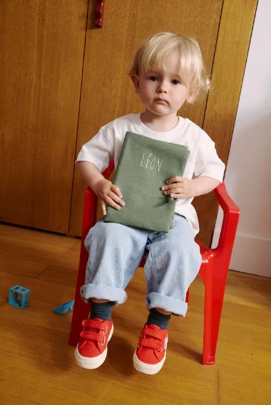 protège carnet de santé en lin personnalisé