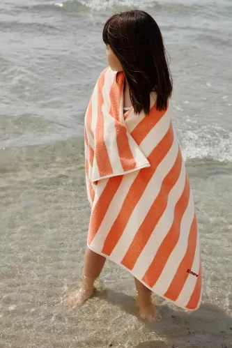 serviette de bain plage rayée pour enfant