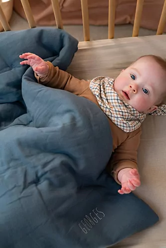 couverture matelassée personnalisable pour bébé