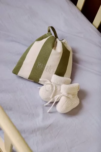 jolis chaussons bébé en tricot