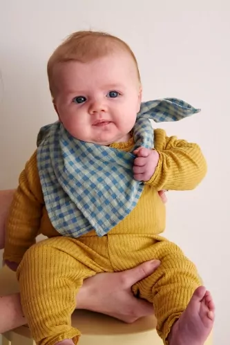 petit foulard vichy en coton bébé 