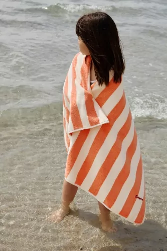 serviette de bain plage rayée pour enfant personnalisable
